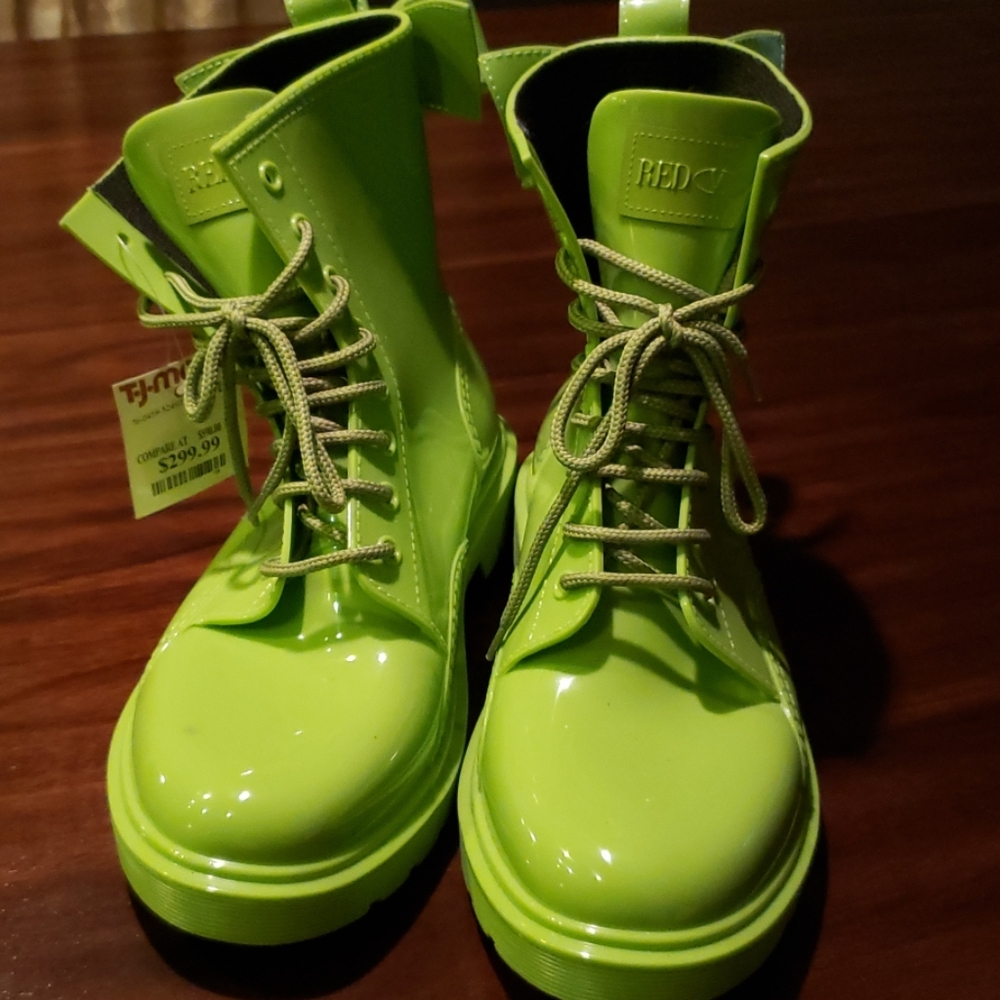Boots - Picture 2 of 2